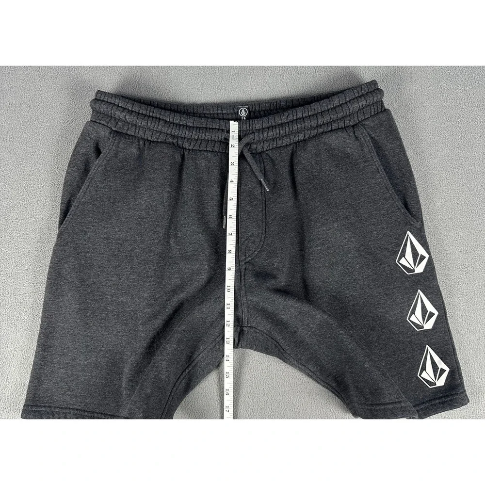 Volcom item sweat